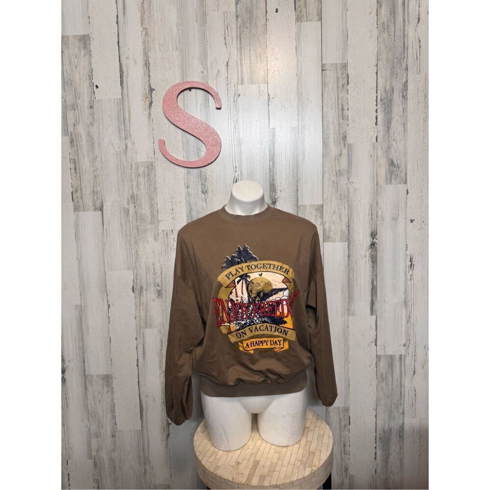 Brown pullover hoodie size small